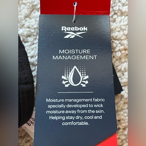 NWT Reebok Women's Challenger High Support Moisture Wicking Bra Black Size Small - Picture 5 of 6